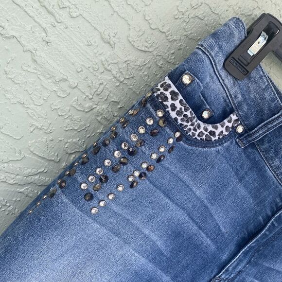 Chico’s Platinum Jeans Sz 1 Jewel Rhinestones Jeans - Picture 4 of 12